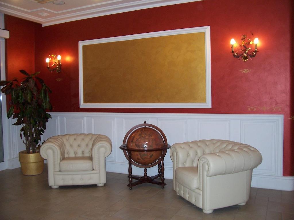Hotel Madonna Delle Grazie Челье-Мессапика Экстерьер фото