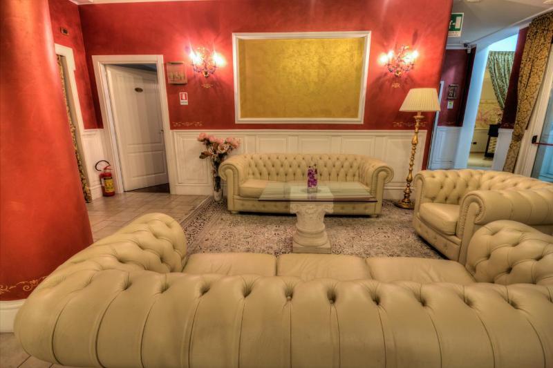 Hotel Madonna Delle Grazie Челье-Мессапика Экстерьер фото