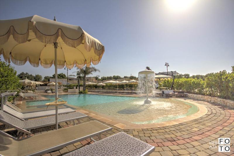 Hotel Madonna Delle Grazie Челье-Мессапика Экстерьер фото